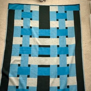 Hermes H Tissage Plaid Jacquard Blanket  - Wool / Cashmere  - 2 colors/sides